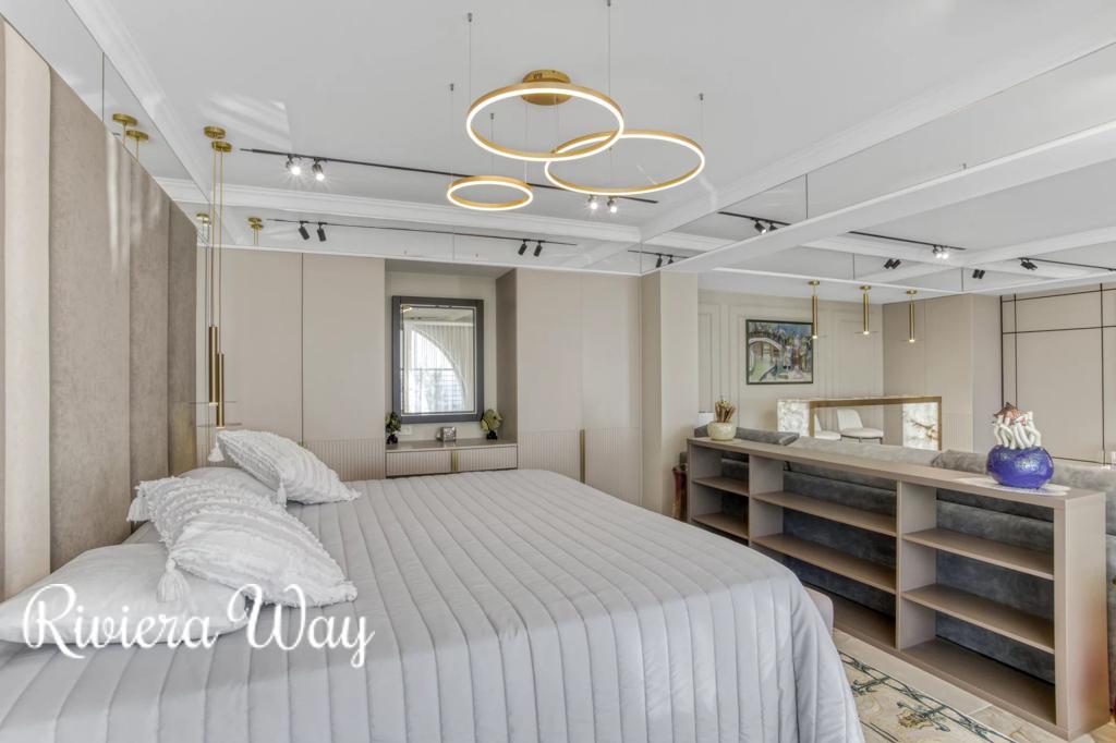 7 room villa in Villefranche-sur-Mer, photo #3, listing #103145028