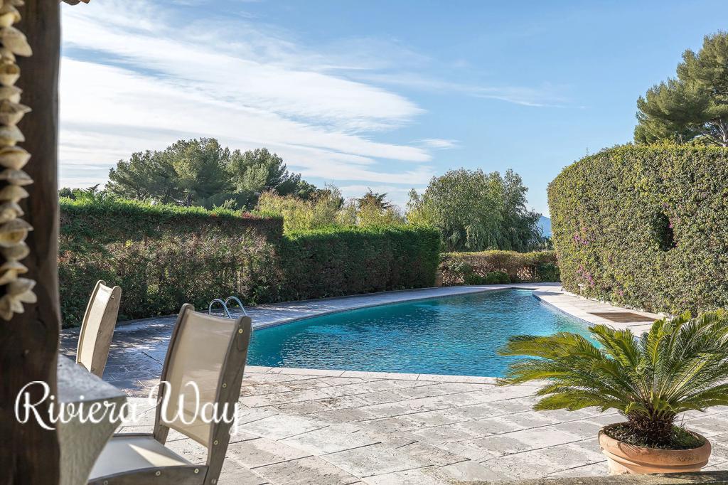 10 room villa in Cap d'Antibes, photo #3, listing #78787968