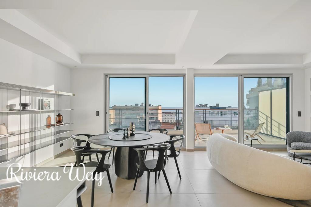4 room penthouse in Cannes, photo #8, listing #106165836