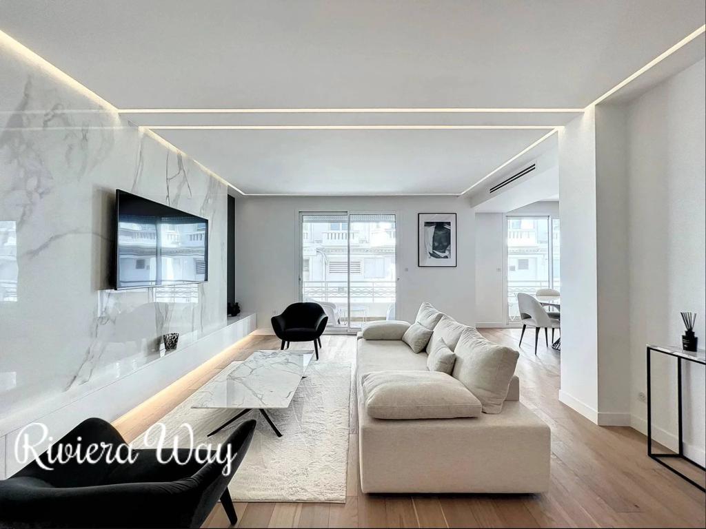 3 room apartment in Boulevard de la Croisette, photo #1, listing #105860370