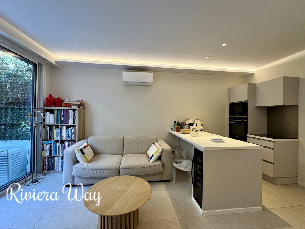 3 room apartment in Port Palm Beach, photo #3, listing #104501964