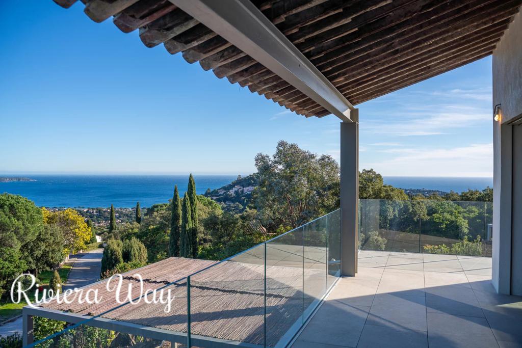 9 room villa in Cavalaire-sur-Mer, photo #5, listing #104652450