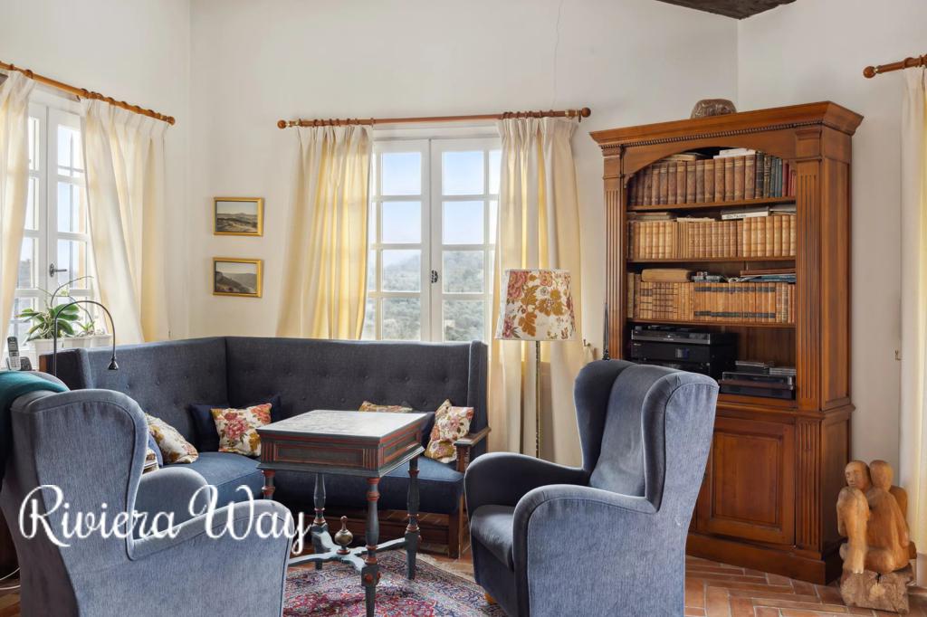 7 room villa in Grasse, photo #1, listing #99509508