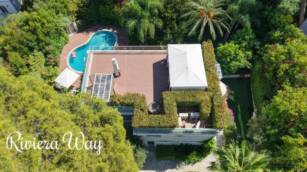 6 room villa in Cap d'Antibes, photo #2, listing #105973350