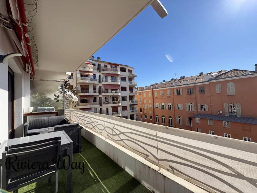 3 room apartment in Le Carré d'Or, 84 m², photo #8, listing #105967638