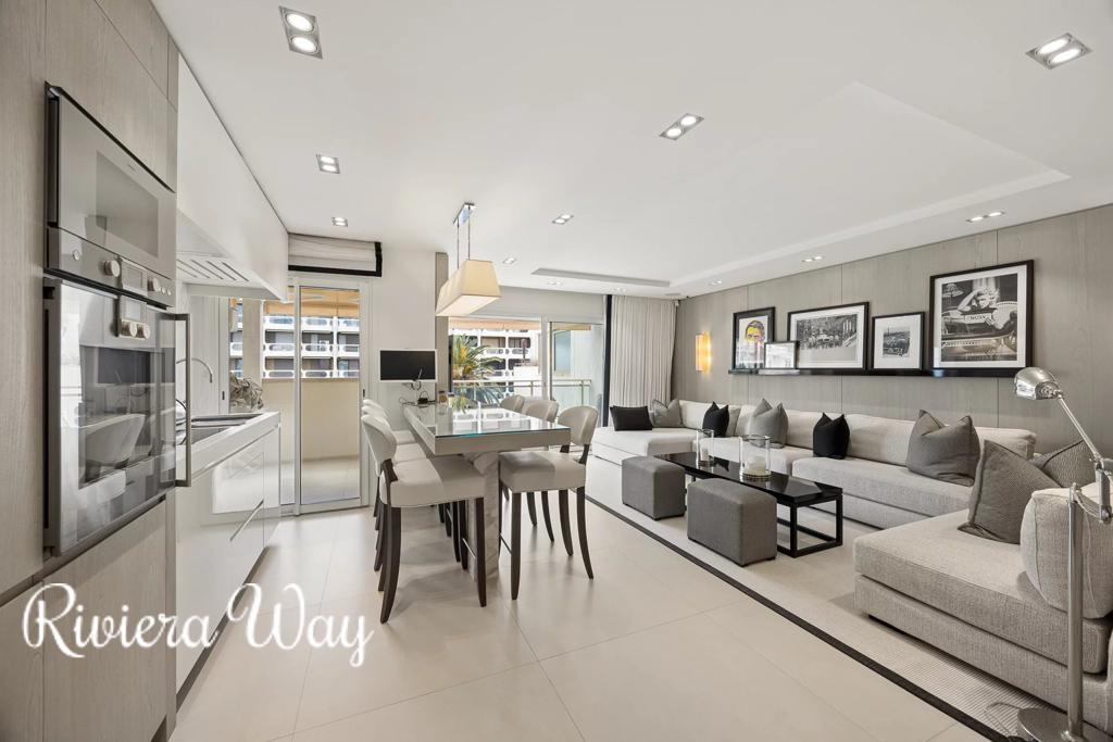 6 room apartment in Cannes, photo #5, listing #106247904