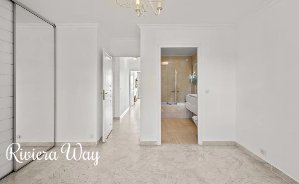 3 room apartment in Le Cannet, photo #8, listing #105917196