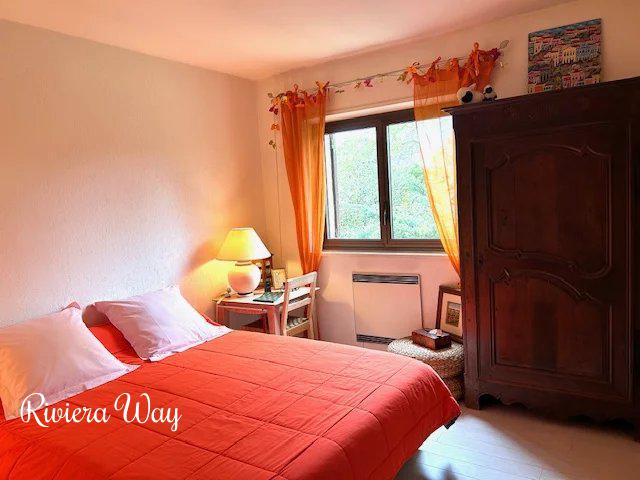 8 room villa in Mougins, photo #6, listing #102817260