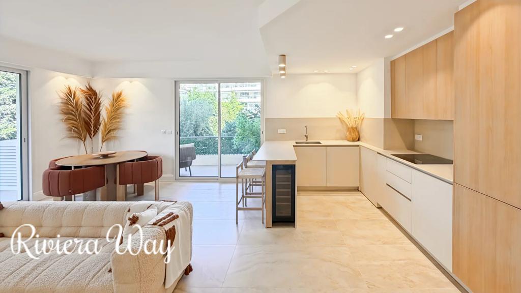 3 room apartment in Californie - Pezou, photo #2, listing #105964446