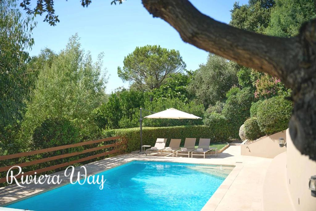 6 room villa in La Croix-Valmer, photo #10, listing #104236314