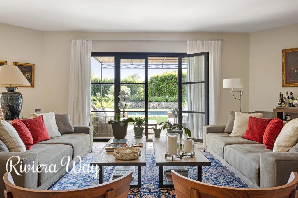 7 room villa in Mougins, photo #3, listing #104595414