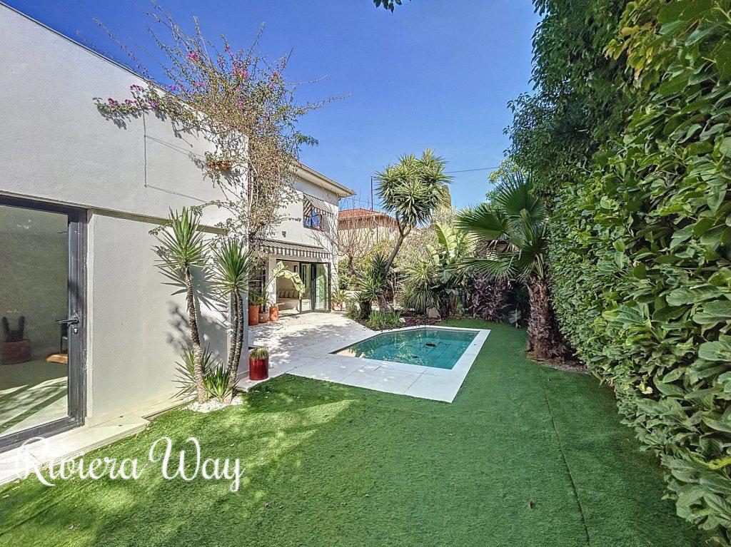 Villa in Cannes, 190 m², photo #2, listing #103196772