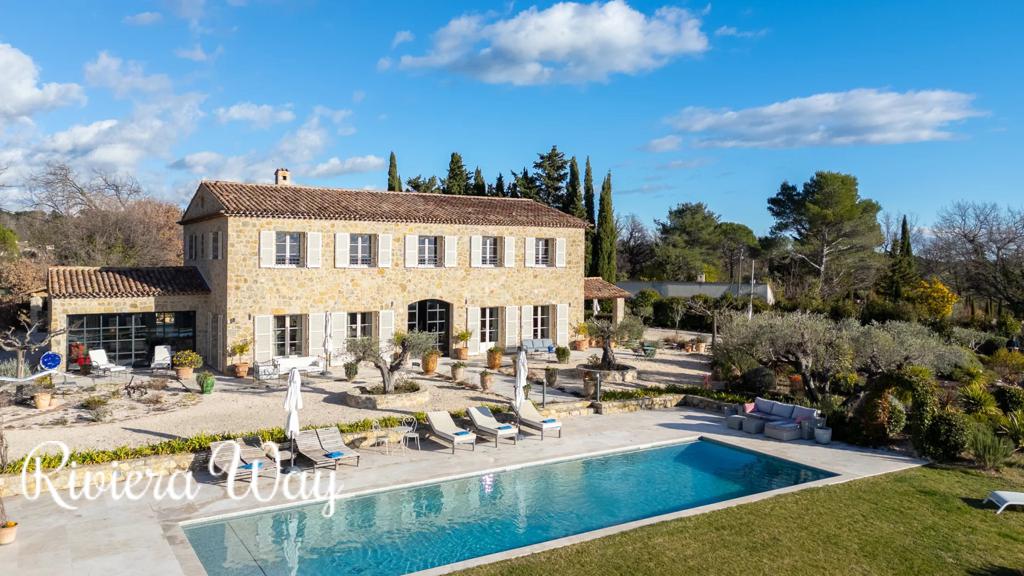8 room villa in Fayence, photo #2, listing #105456036
