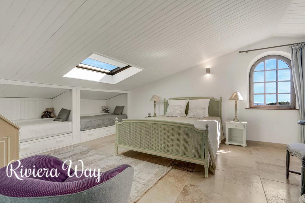 5 room villa in Sainte-Maxime, photo #10, listing #106329006