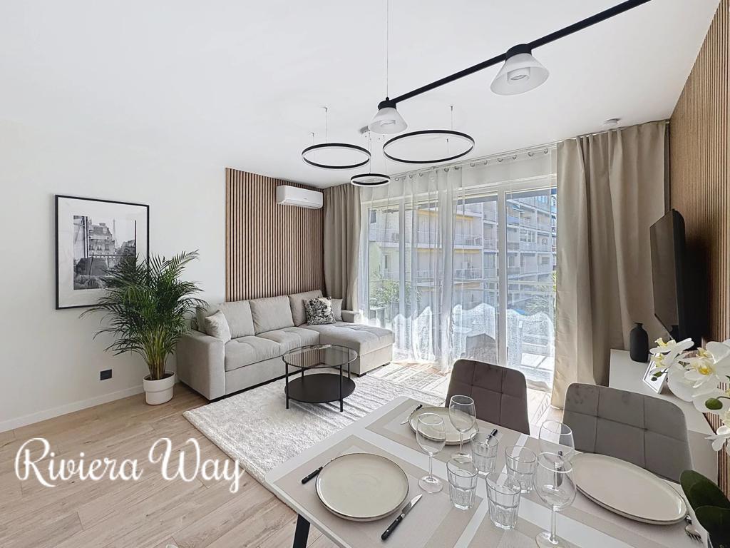 2 room apartment in Cannes, photo #3, listing #104301456