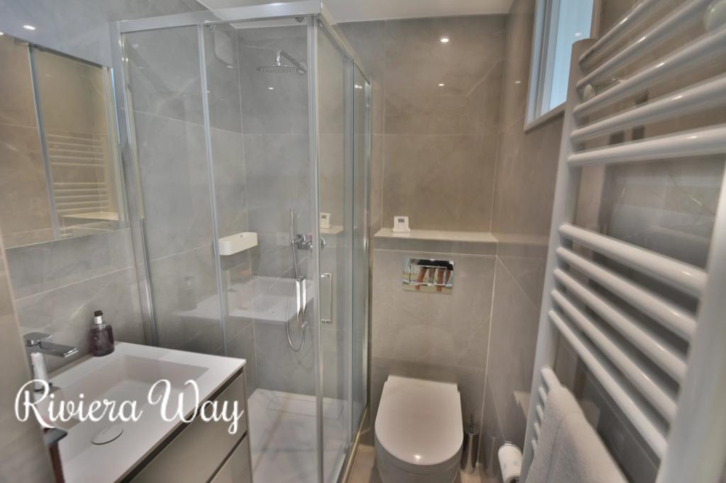 3 room apartment in Antibes, photo #7, listing #106626156