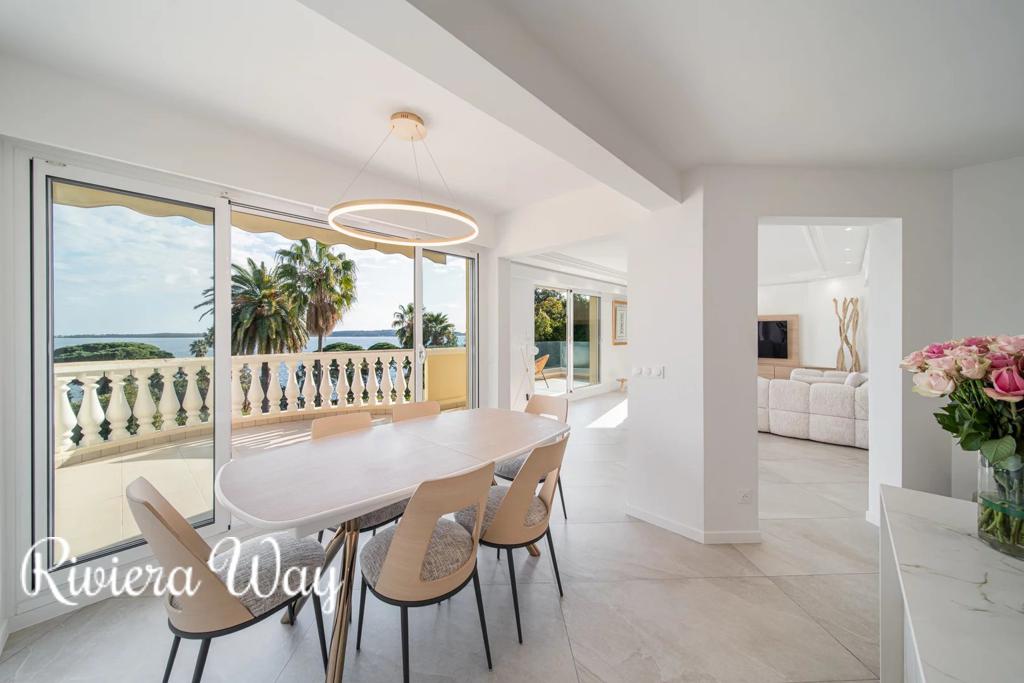 7 room apartment in Cannes, photo #7, listing #105880236