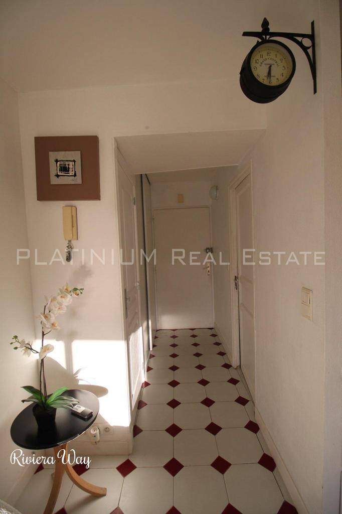 1 room apartment in Juan-les-Pins, 28 m², photo #6, listing #78852312