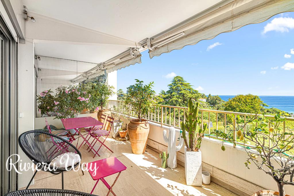 4 room apartment in Cannes, photo #4, listing #106594278