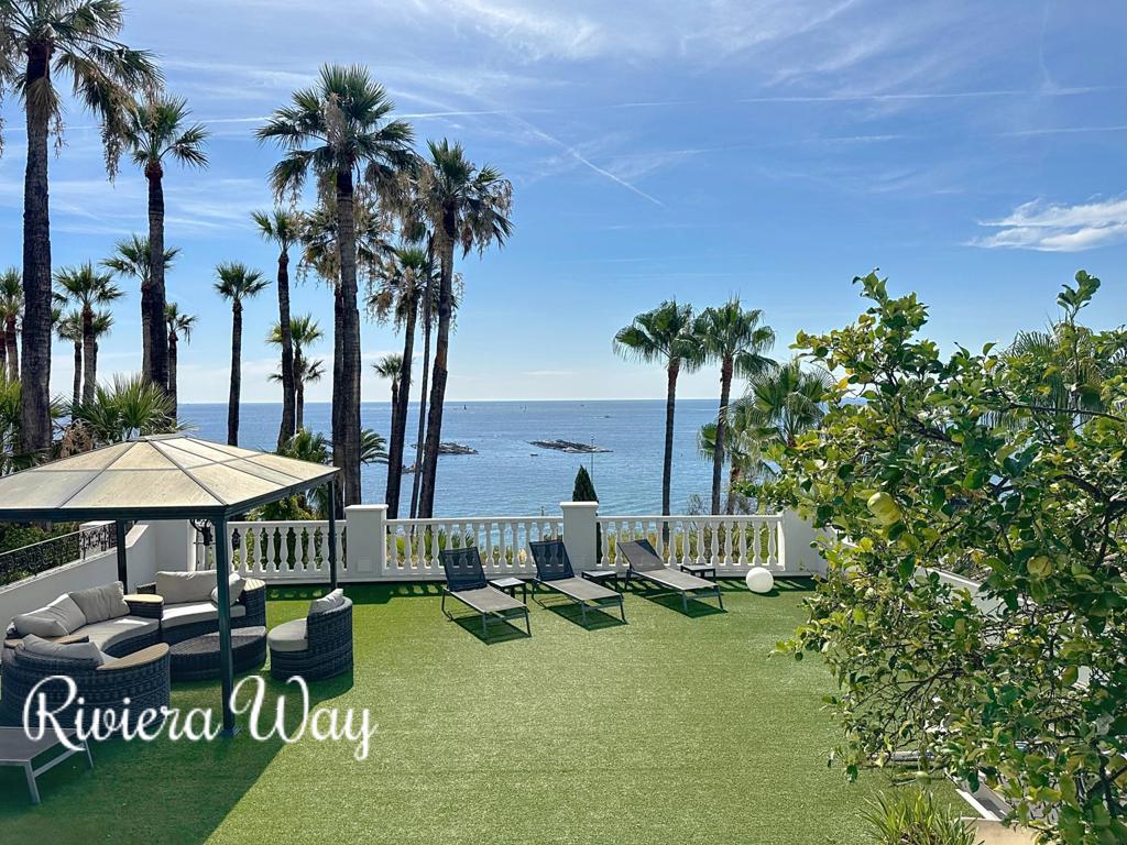 7 room villa in Cannes, photo #6, listing #103928286