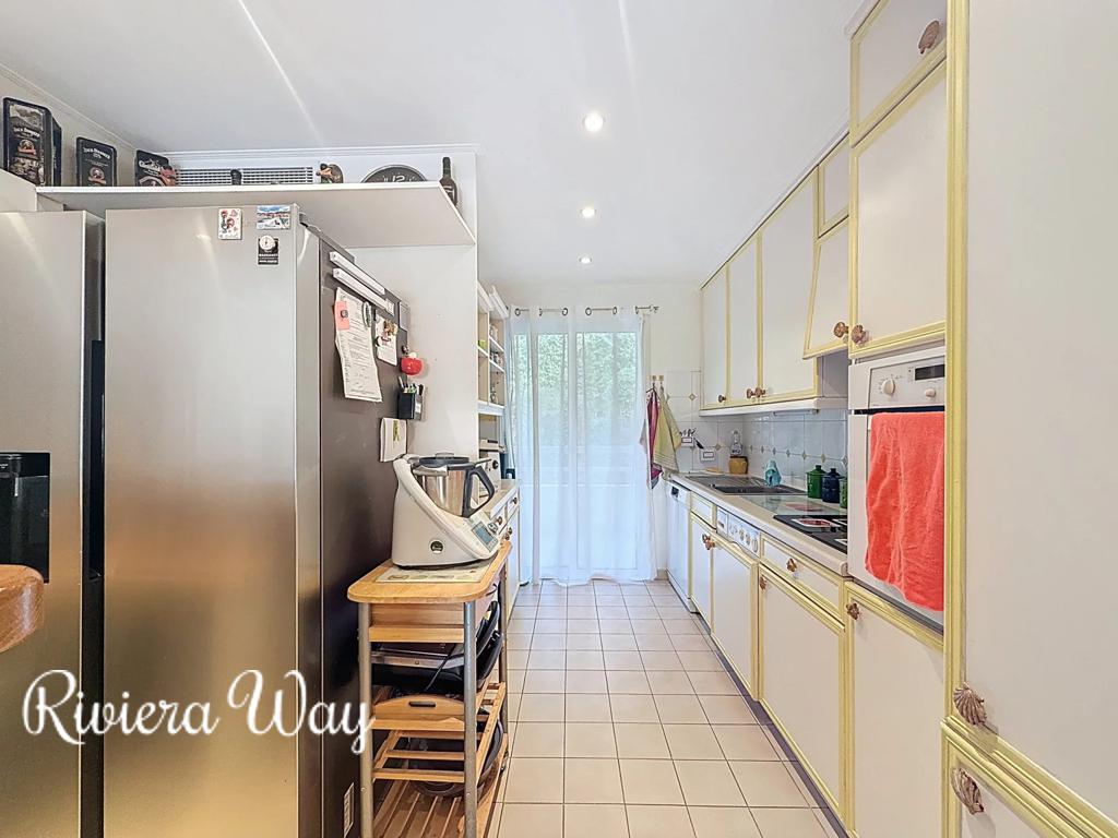4 room apartment in Le Cannet, photo #2, listing #104440014