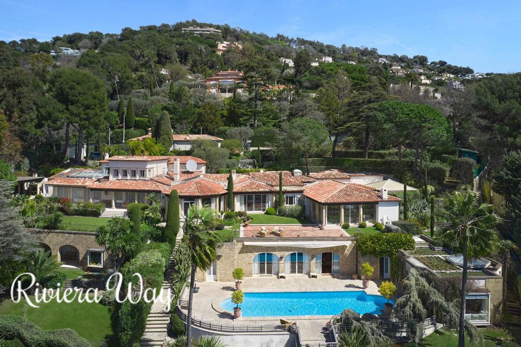 Villa in Cannes, photo #1, listing #106503348
