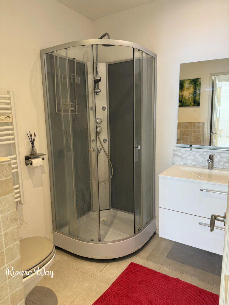 3 room apartment in Nice, 72 m², photo #10, listing #105075558