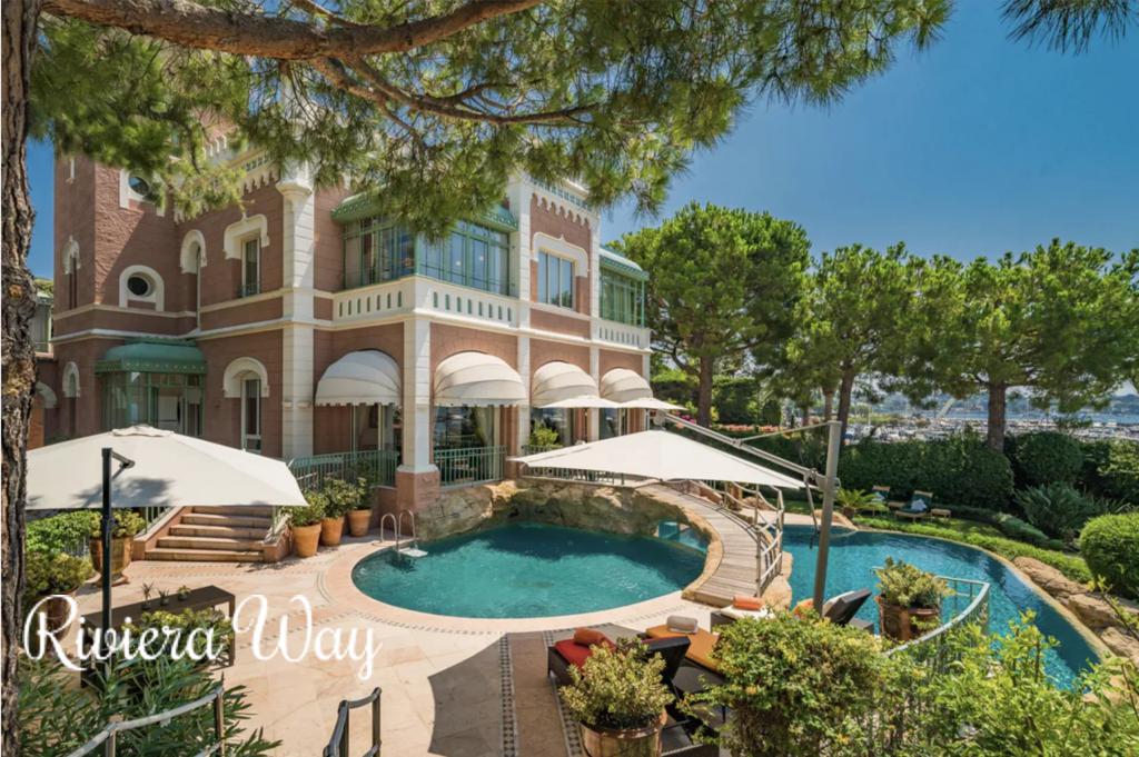 9 room villa in Antibes, 600 m², photo #4, listing #103129824