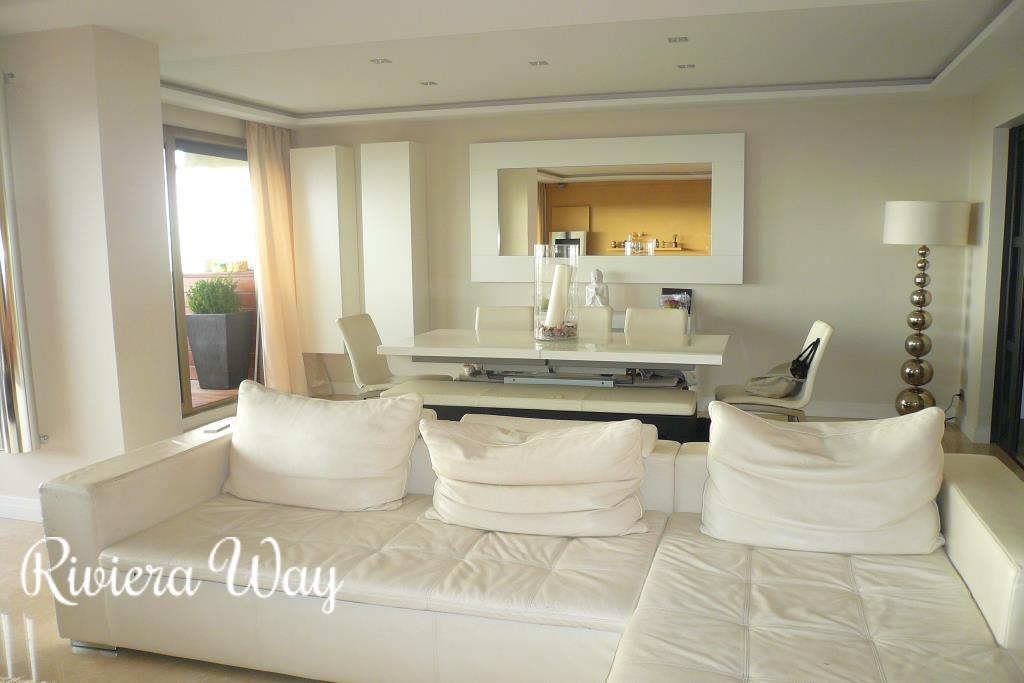 3 room apartment in Cannes, photo #8, listing #78831396