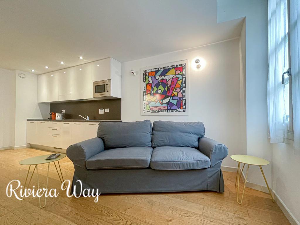 3 room apartment in Cannes, photo #1, listing #106248198