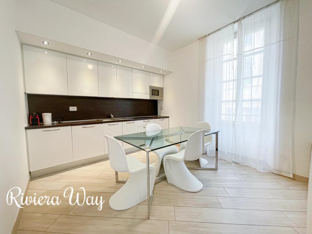 2 room apartment in Cannes, photo #4, listing #106248282
