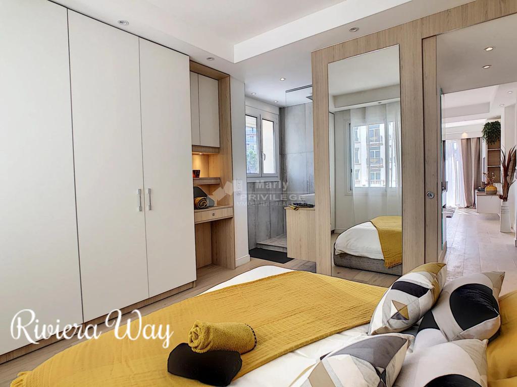 2 room apartment in Boulevard de la Croisette, photo #6, listing #82474056