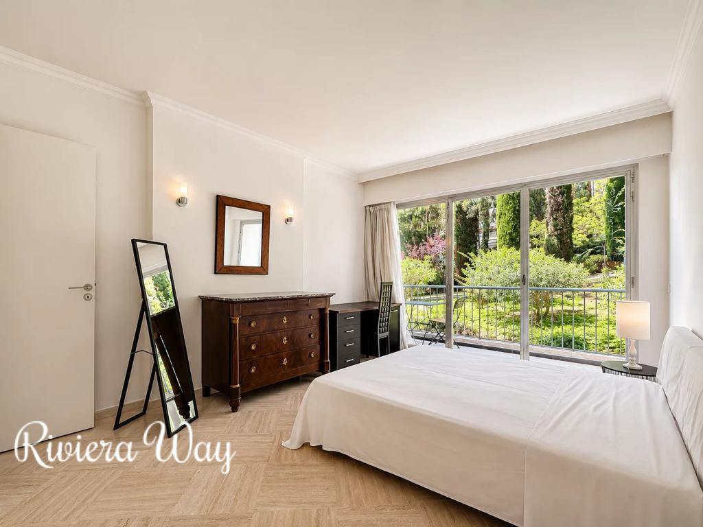 3 room apartment in Cannes, photo #8, listing #106342866