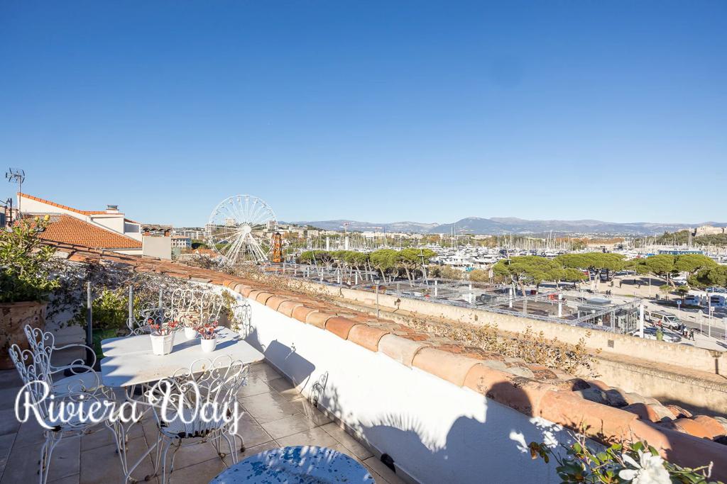 3 room apartment in Antibes, photo #4, listing #104966022