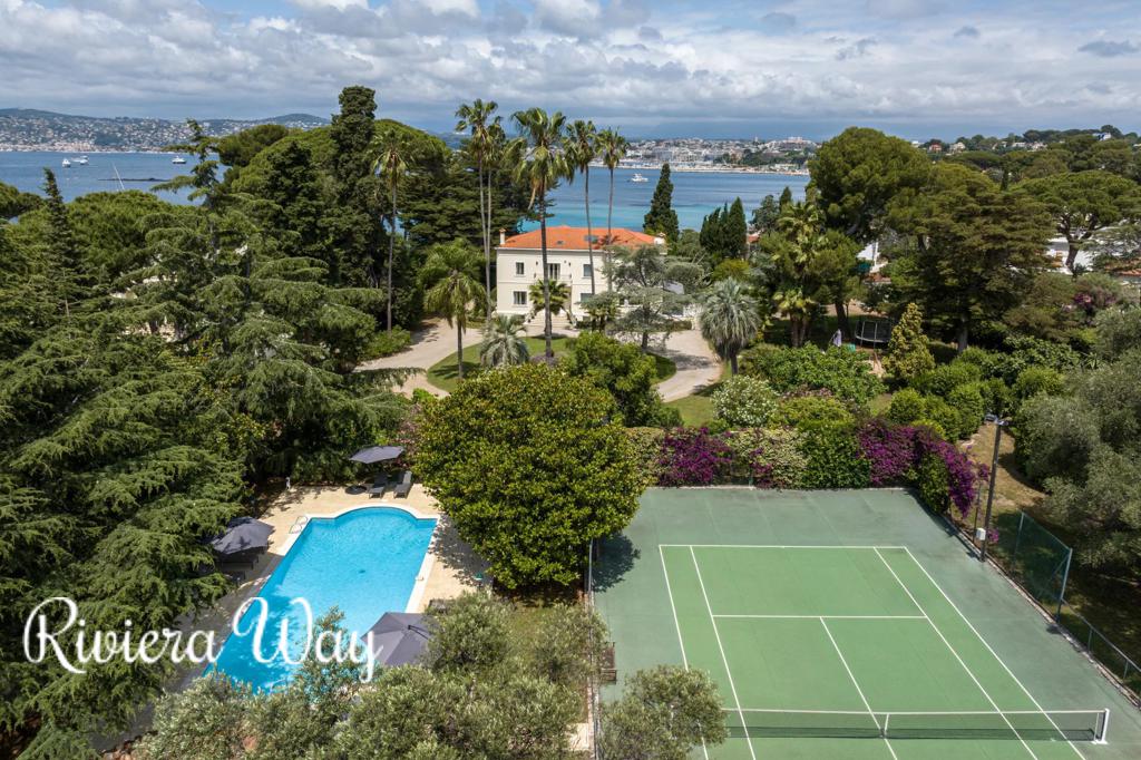 11 room villa in Cap d'Antibes, photo #2, listing #87859254