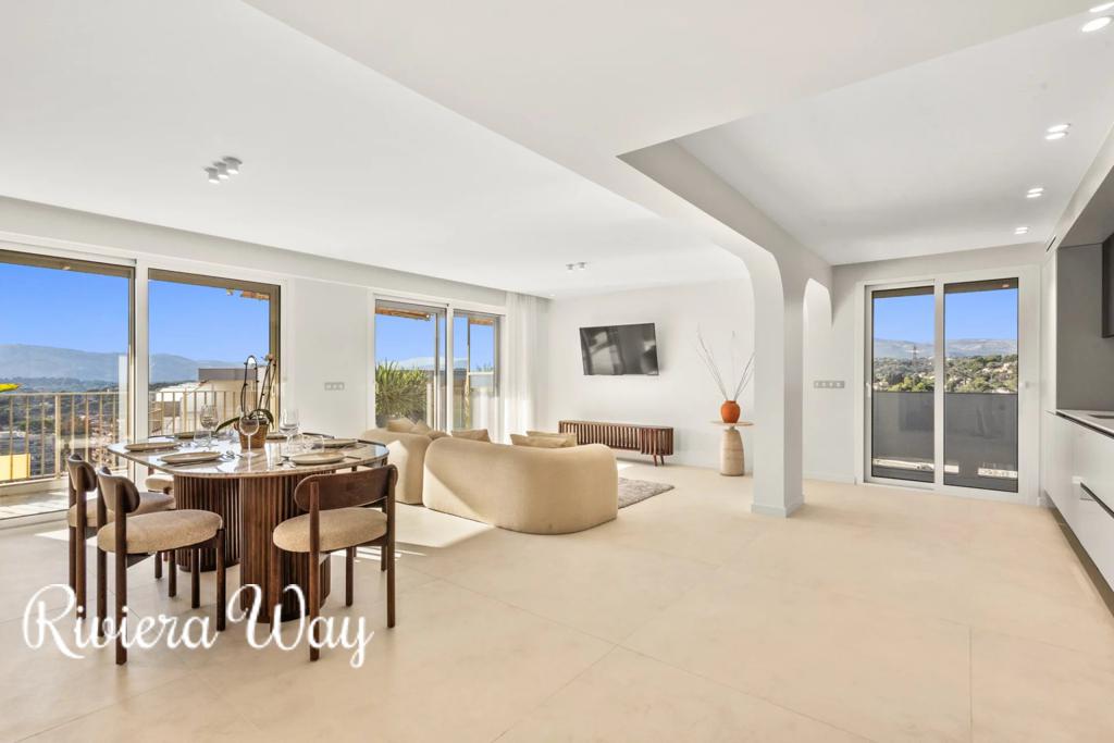 4 room apartment in Le Cannet, photo #1, listing #104301288
