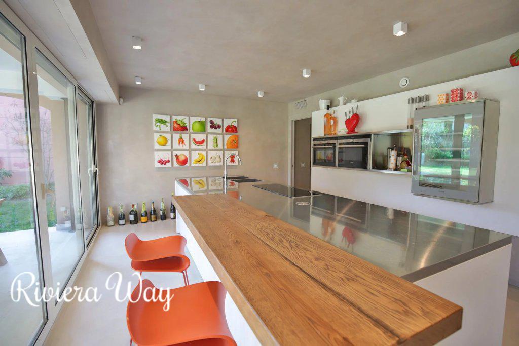 8 room villa in Antibes, 240 m², photo #7, listing #103197570