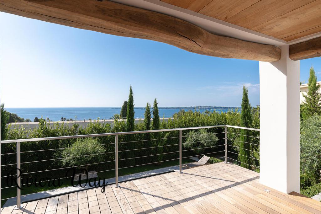 Villa in Cannes, photo #2, listing #78859956