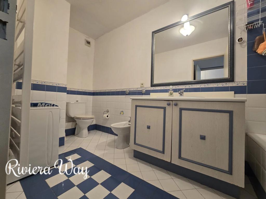 3 room apartment in Juan-les-Pins, photo #10, listing #105680400