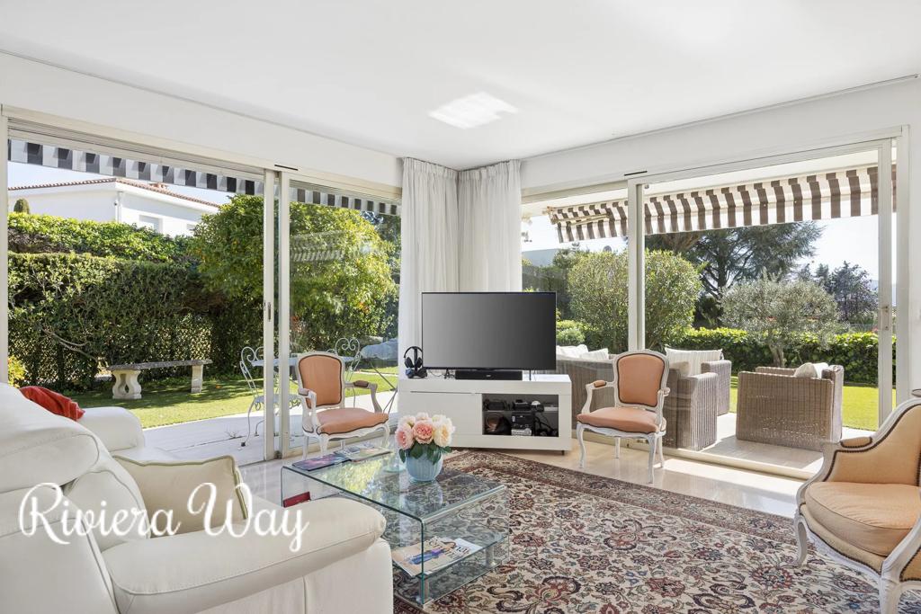 3 room apartment in Cannes, photo #6, listing #105951636
