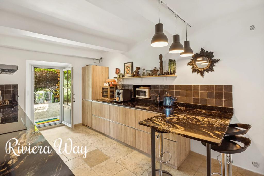 9 room villa in Figanières, photo #4, listing #103689684