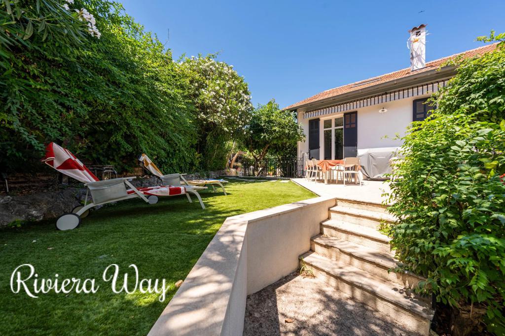 7 room villa in Le Cannet, photo #2, listing #106534428