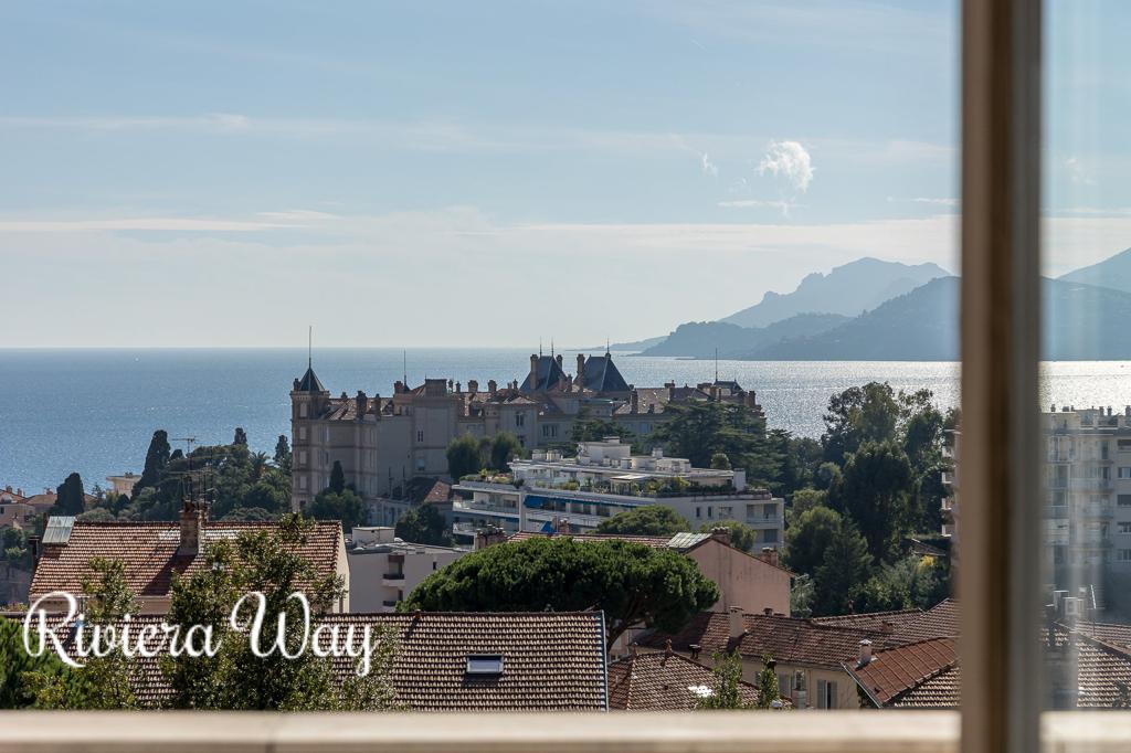 4 room apartment in Cannes, photo #5, listing #84918288