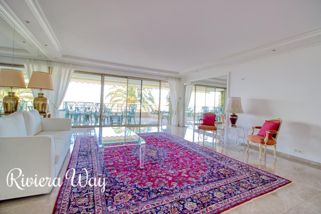 3 room apartment in Cannes, photo #2, listing #83428002