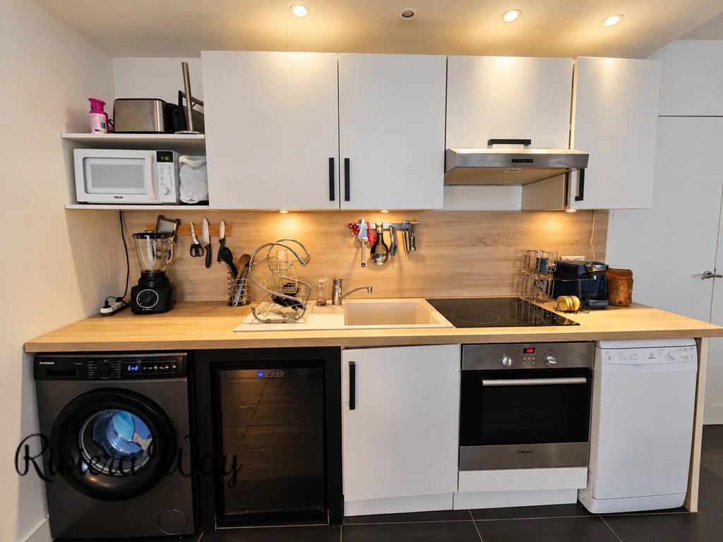 3 room apartment in Juan-les-Pins, photo #3, listing #105413406