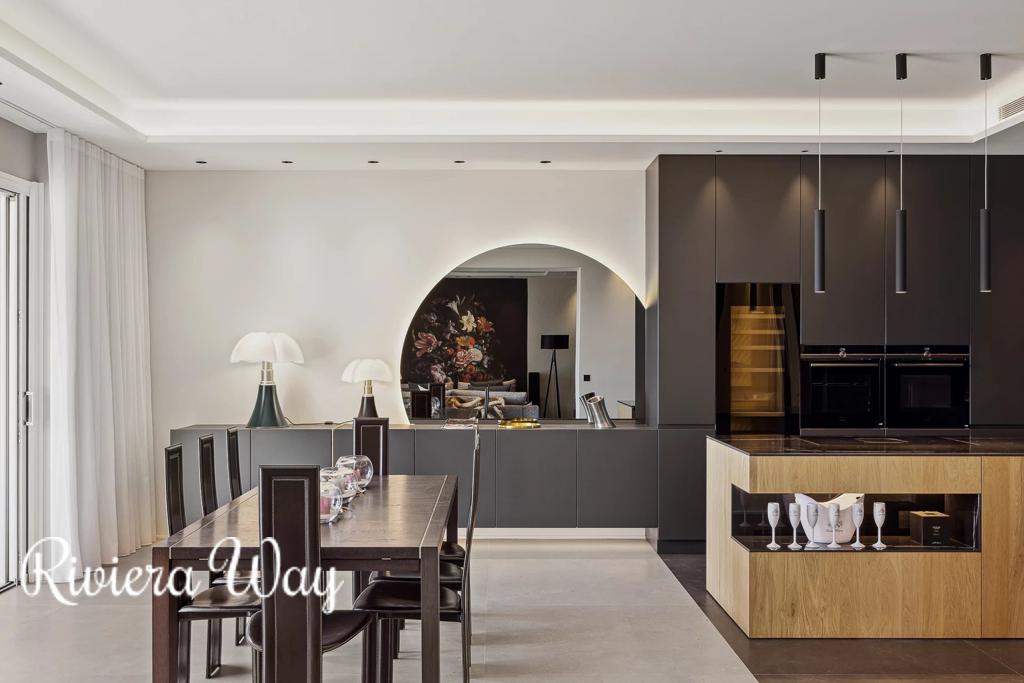 6 room apartment in Boulevard de la Croisette, photo #4, listing #95048730