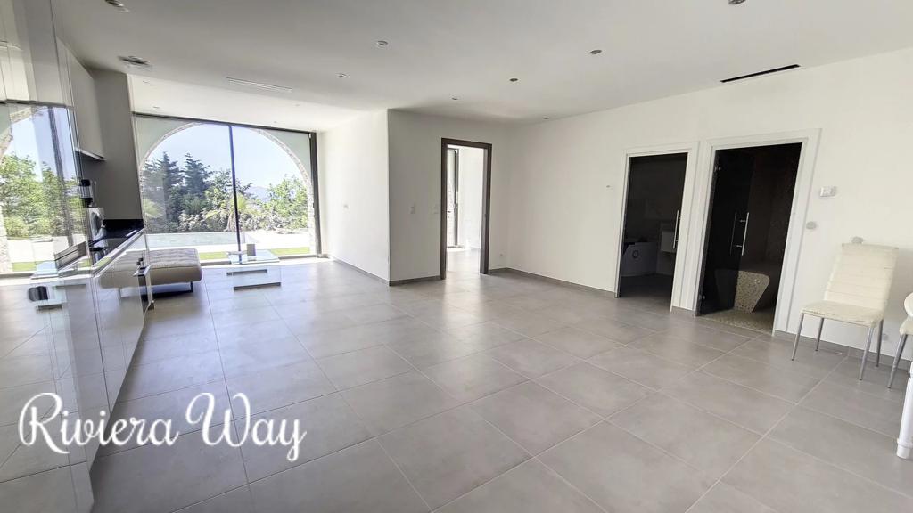 10 room villa in Mougins, photo #1, listing #89747322
