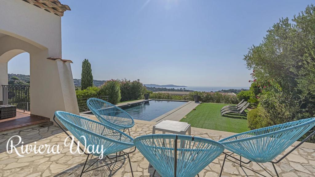 Villa in Cavalaire-sur-Mer, photo #7, listing #103906362