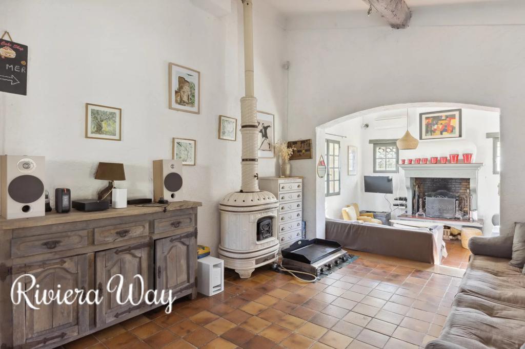 15 room villa in Lorgues, photo #8, listing #101284512