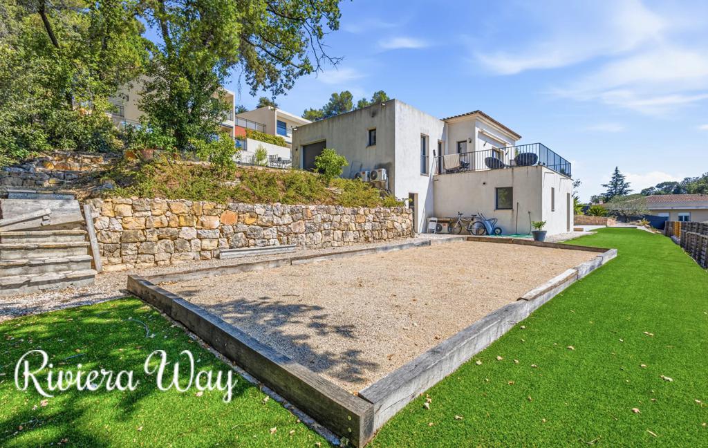 4 room villa in Valbonne, photo #3, listing #102719022